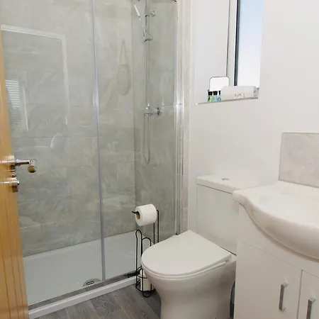 Feriehus Hideaway House, Sleeps 9, With Parking *