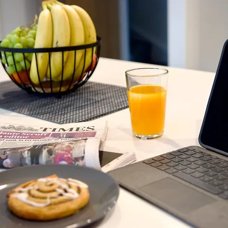 Hideaway House, Sleeps 9, With Parking Tatil Evi *