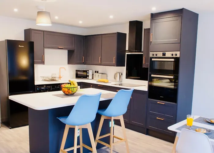 Hideaway House, Sleeps 9, With Parking * Бристоль